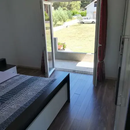 Laura * Bibinje